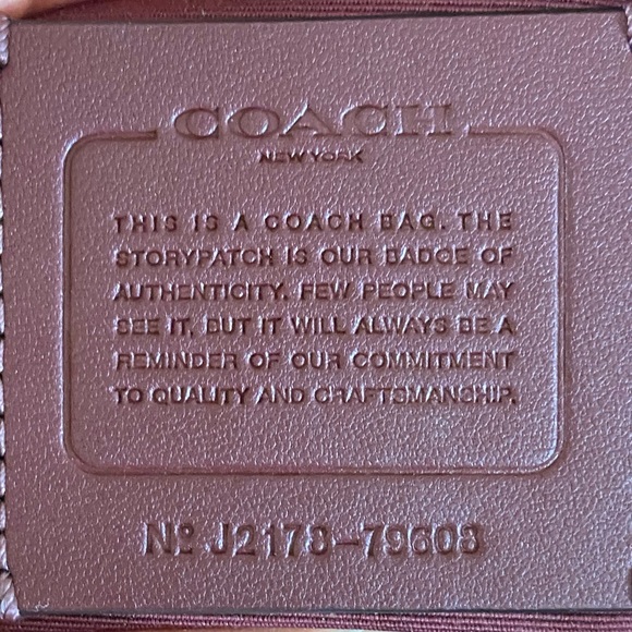 Coach Red Gallery Tote Bag 79608 - Picture 13 of 13